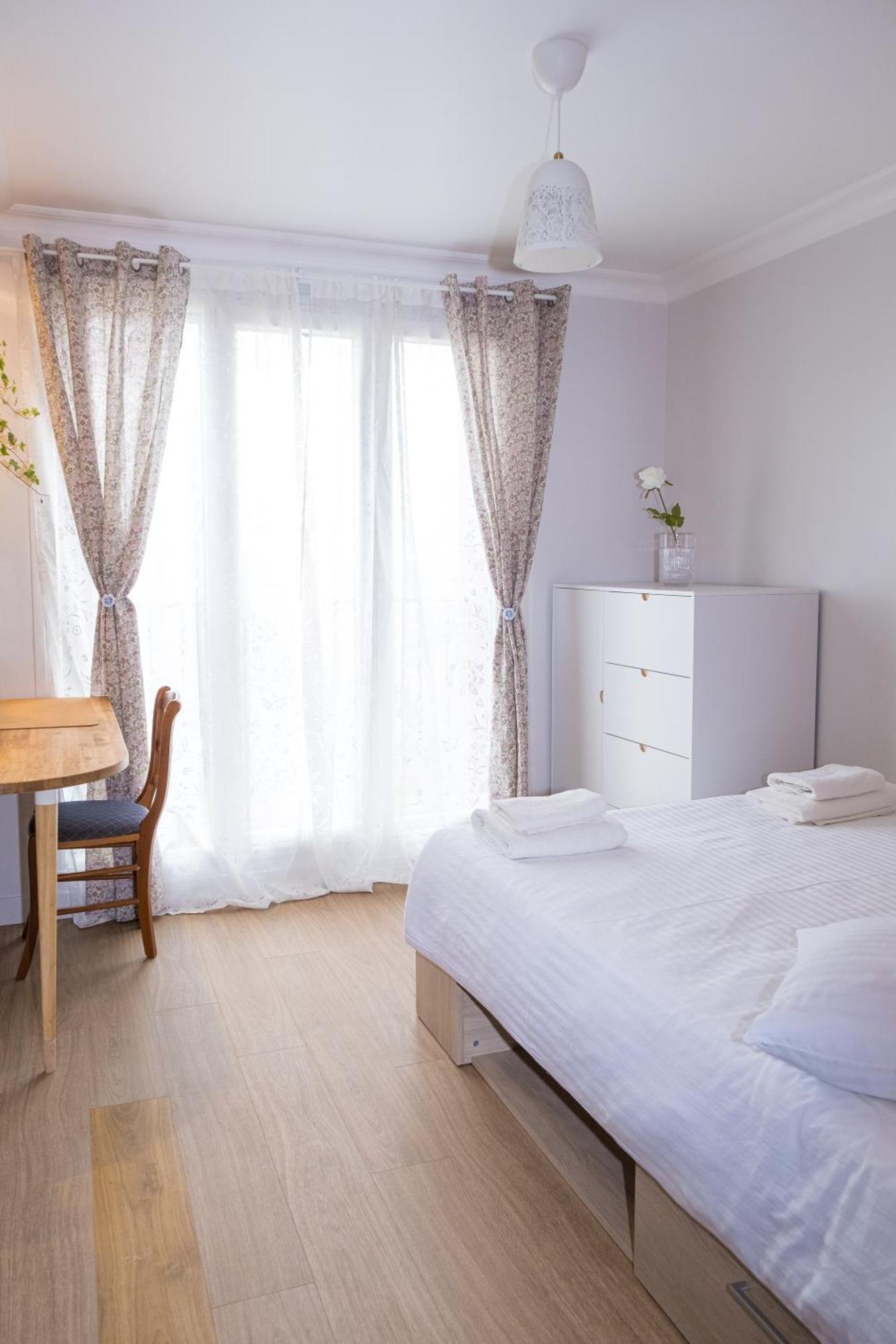 Sublime 3 Rooms Showers Bois-Colombes エクステリア 写真
